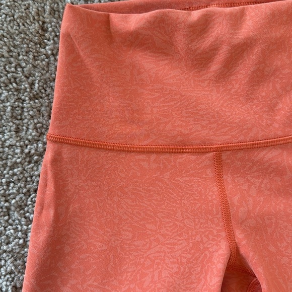 Lululemon Wunder Train High-Rise Short 6" in Crunch Warm Coral - Picture 4 of 11